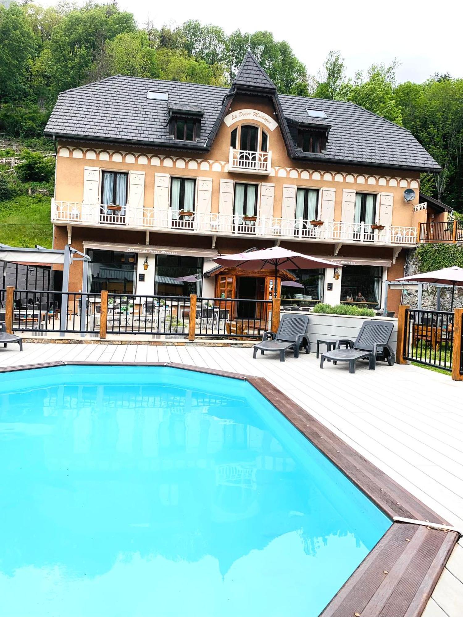 Auberge La Douce Montagne Allemont Exterior photo